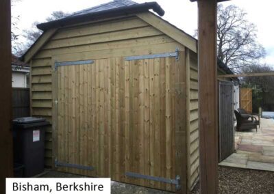 20ft By 10ft Traditional Garage in Bisham, Berkshire